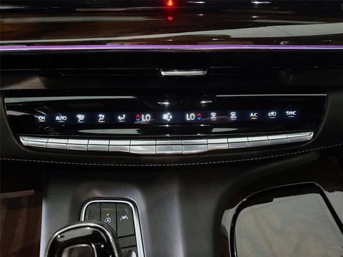 Used 2023 Cadillac Escalade ESV Sport Platinum w/ LPO, ONYX Package AWD/4WD image 13