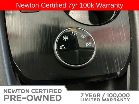Used 2023 Nissan Rogue SV AWD/4WD image 10