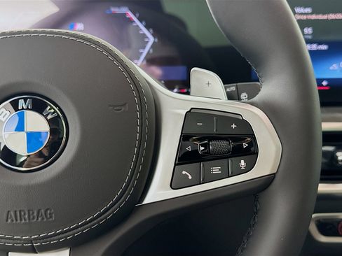 New 2027 BMW X7 xDrive40i w/ Executive Package AWD/4WD image 19