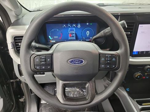 New 2026 Ford F250 XLT w/ XLT Premium Package AWD/4WD image 25