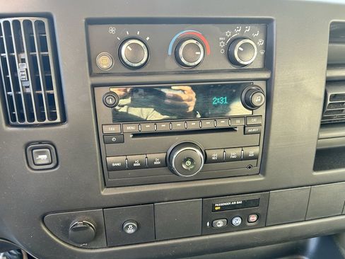 Used 2014 Chevrolet Express 1500 LT w/ LT Preferred Equipment Group image 8