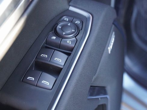 New 2026 GMC Sierra 1500 SLT image 33