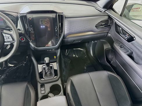 Certified 2025 Subaru Forester Touring AWD/4WD image 29