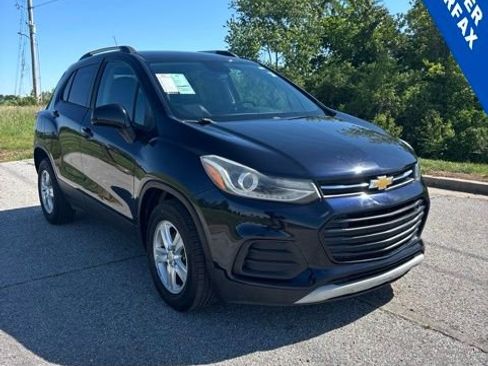 Used 2022 Chevrolet Trax LT w/ Driver Confidence Package AWD/4WD image 1