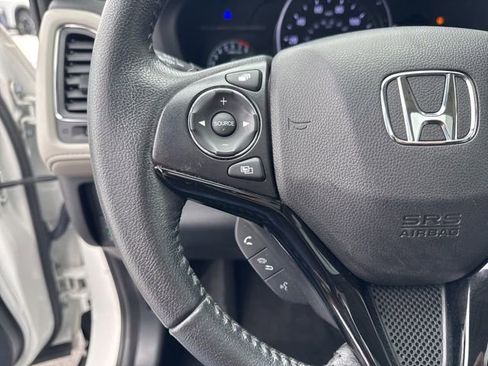 Used 2021 Honda HR-V EX-L image 11