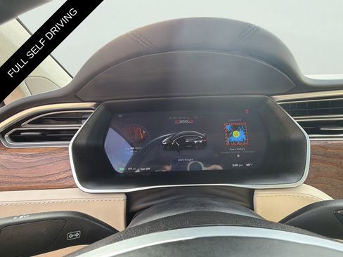 Used 2018 Tesla Model X P100D image 13