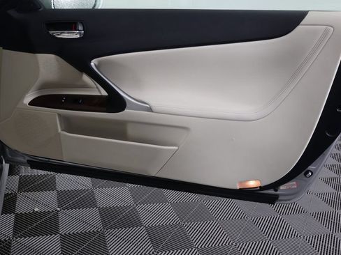 Used 2012 Lexus IS 250C RWD image 14