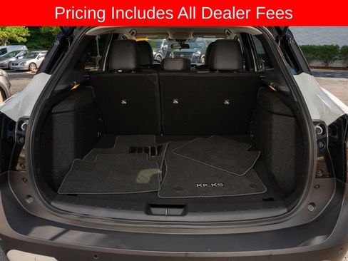 Used 2025 Nissan Kicks SR AWD/4WD image 5