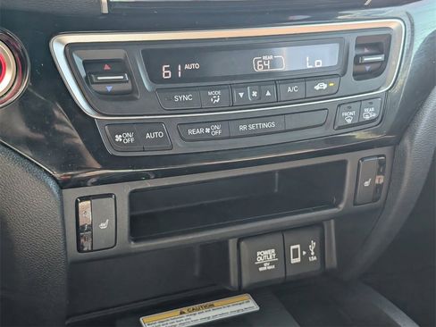 Certified 2022 Honda Ridgeline Black Edition image 19