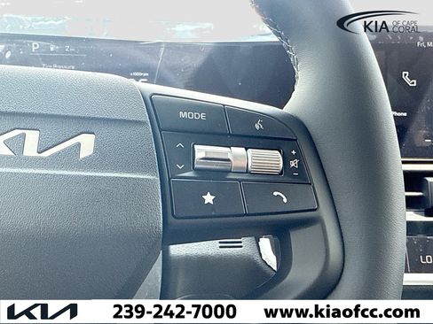 New 2026 Kia Sportage EX image 36