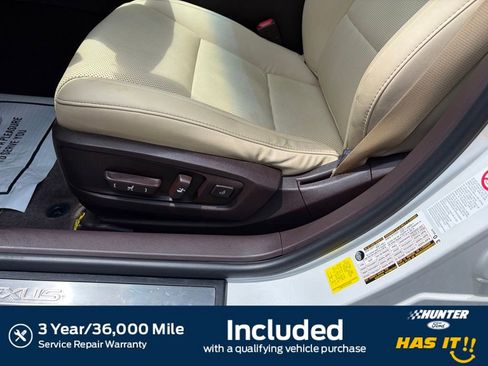 Used 2016 Lexus ES 350 w/ Premium Package w/Wood Trim FWD image 4