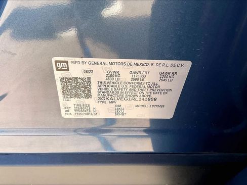 Used 2024 GMC Terrain SLT AWD/4WD image 34