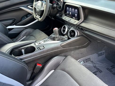Used 2022 Chevrolet Camaro SS image 18