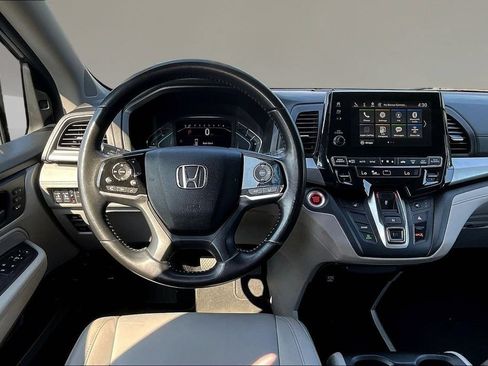 Used 2018 Honda Odyssey EX-L image 8