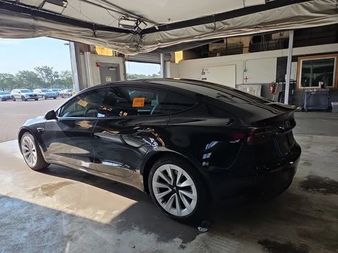 Used 2023 Tesla Model 3 Standard Range RWD image 2