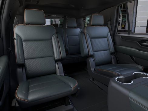 New 2026 GMC Yukon AT4 w/ AT4 Premium Plus Package AWD/4WD image 17
