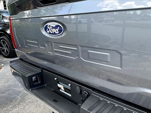 Used 2025 Ford F150 Lariat AWD/4WD image 17