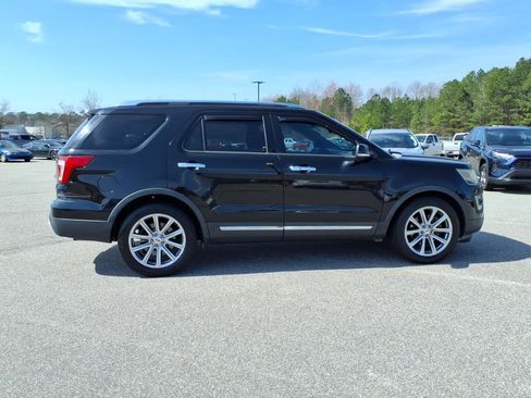 Used 2016 Ford Explorer Limited image 25