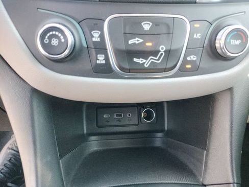 Used 2022 Chevrolet Equinox LT image 26