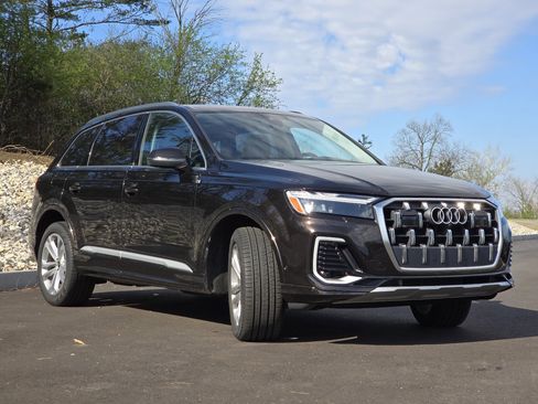 Used 2025 Audi Q7 2.0T Premium Plus w/ Premium Plus Package AWD/4WD image 28
