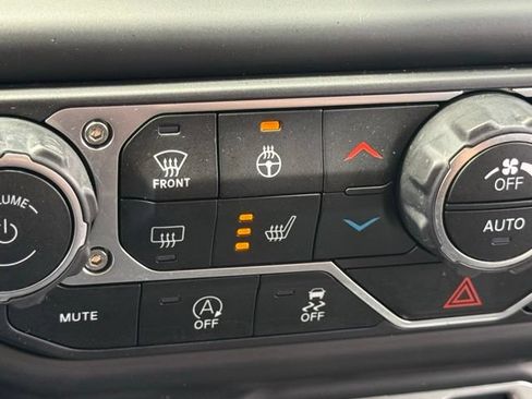 Used 2022 Jeep Wrangler Unlimited Sport AWD/4WD image 28
