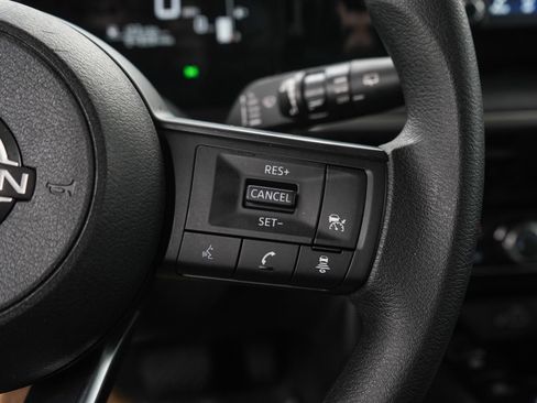 Used 2025 Nissan Kicks S FWD image 25