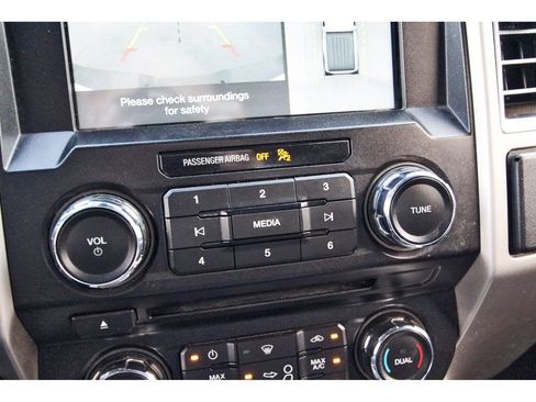 Used 2018 Ford F250 Lariat w/ Lariat Ultimate Package AWD/4WD image 29