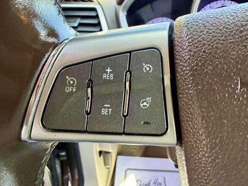 Used 2012 Cadillac SRX Luxury FWD image 22