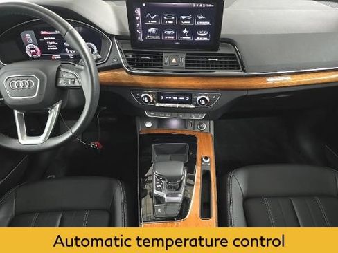 Used 2023 Audi Q5 2.0T Premium Plus w/ Premium Plus Package AWD/4WD image 9