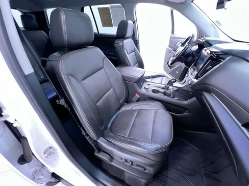 Used 2018 Chevrolet Traverse Premier w/ Redline Edition AWD/4WD image 37