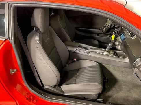 Used 2012 Chevrolet Camaro LT RWD image 9