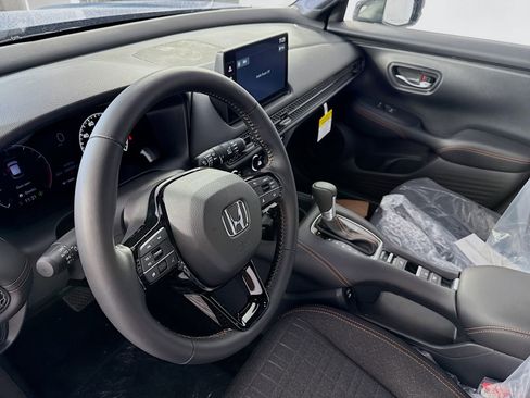 New 2026 Honda HR-V Sport image 4