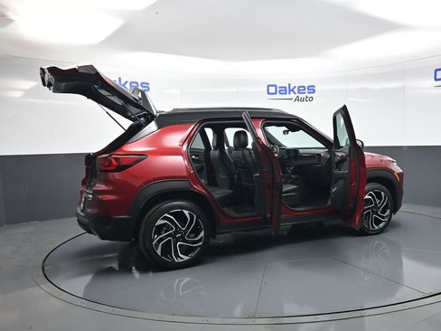 Used 2024 Chevrolet TrailBlazer RS w/ Driver Confidence Package image 53