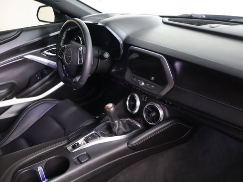 Used 2017 Chevrolet Camaro SS RWD image 27