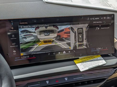 Used 2025 BMW X3 xDrive30i w/ Premium Package image 29