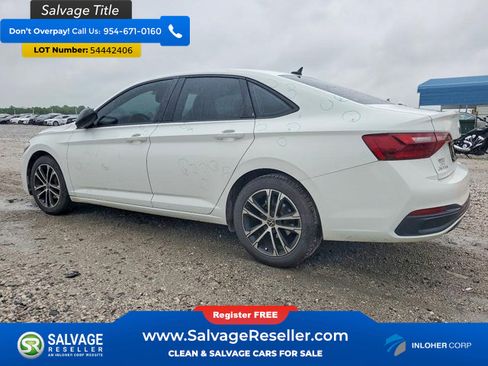 Used 2022 Volkswagen Jetta Sport FWD image 3