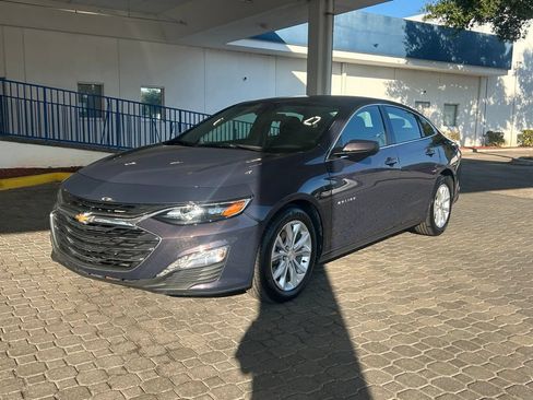 Used 2025 Chevrolet Malibu LT FWD image 1