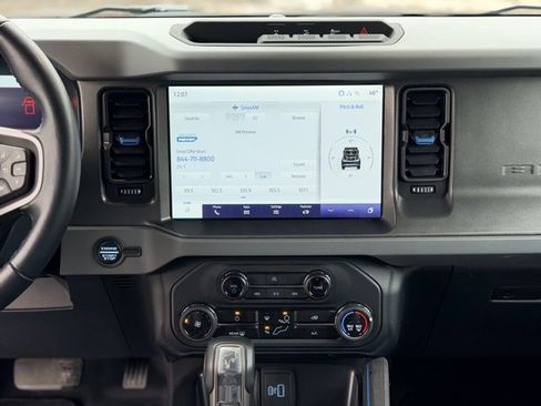 Used 2024 Ford Bronco Black Diamond image 21