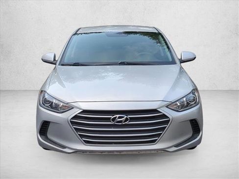 Used 2018 Hyundai Elantra SEL FWD image 2