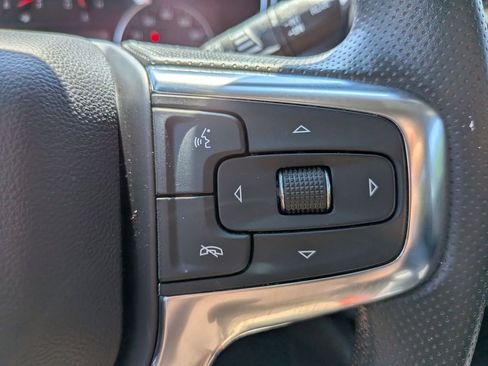 Used 2025 Chevrolet Blazer LT FWD image 21