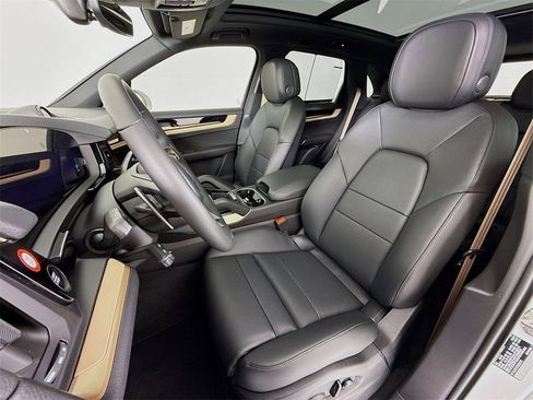 New 2026 Porsche Cayenne image 5
