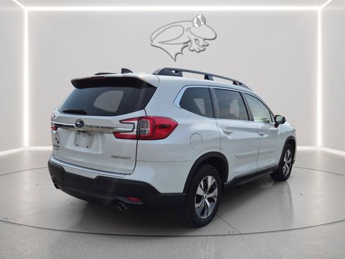 Used 2023 Subaru Ascent Premium w/ Convenience Package AWD/4WD image 5