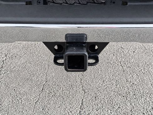 Used 2020 Chevrolet Silverado 1500 LT AWD/4WD image 7