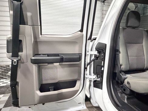 Used 2022 Ford F250 XL w/ STX Appearance Package image 34