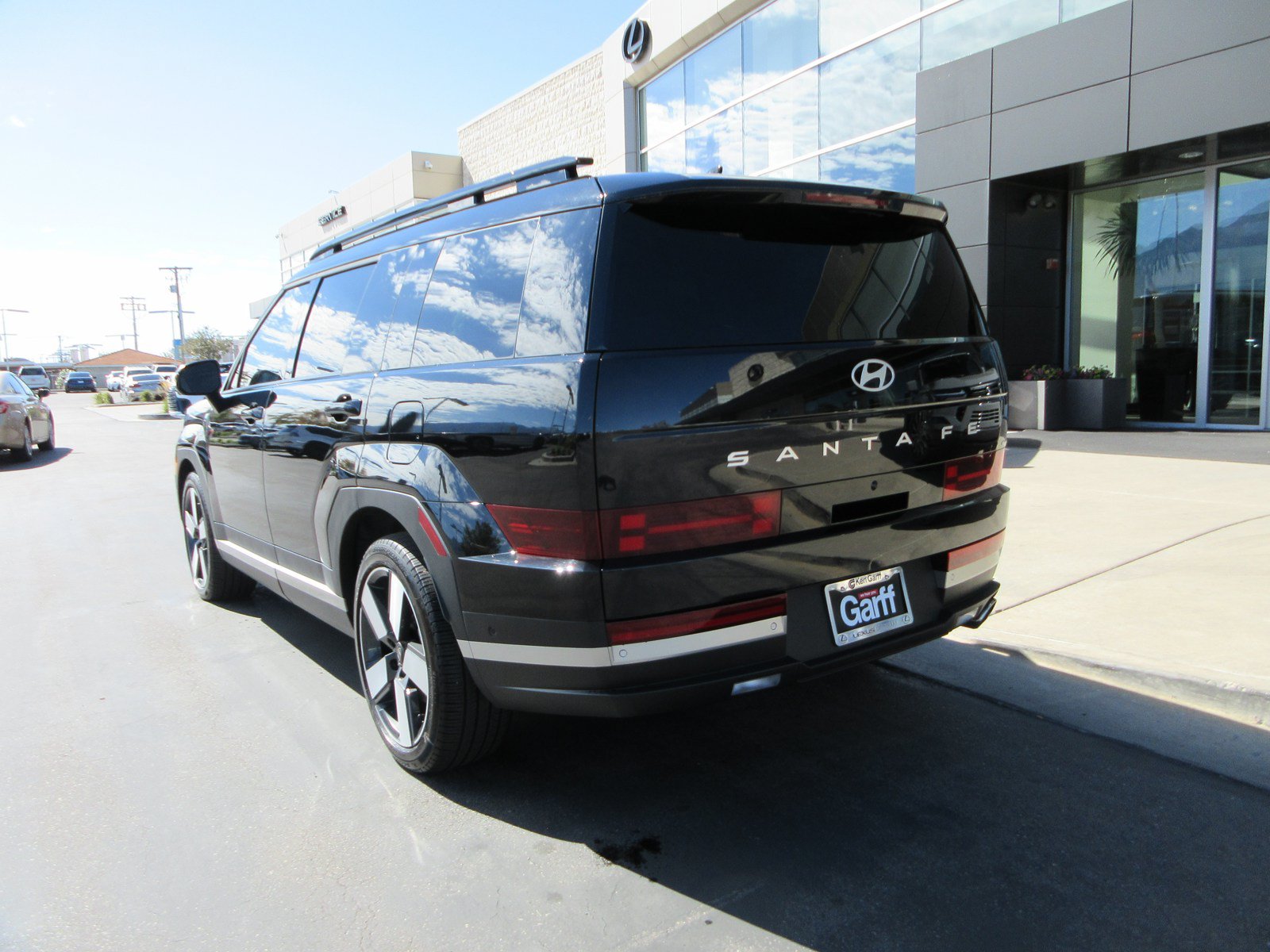 Used 2024 Hyundai Santa Fe Limited AWD/4WD image 7