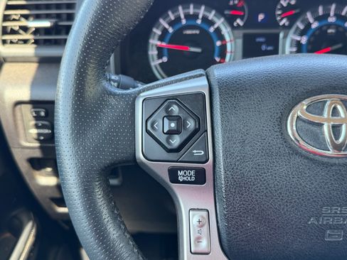 Used 2015 Toyota 4Runner SR5 RWD image 22