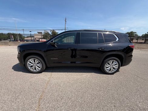 Used 2024 GMC Acadia Elevation w/ LPO, Floor Liner Package FWD image 5