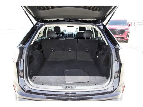 Used 2024 Ford Edge SEL image 27