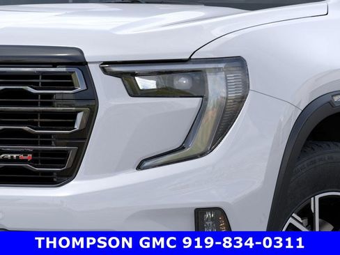 New 2026 GMC Acadia AT4 w/ Luxury Package image 10