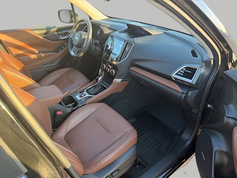Used 2021 Subaru Forester Touring image 10